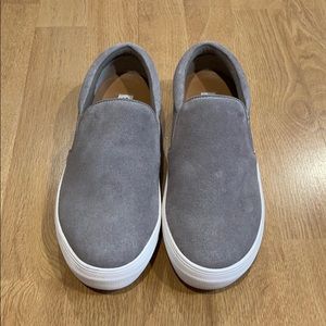 Steve Madden suede shoes